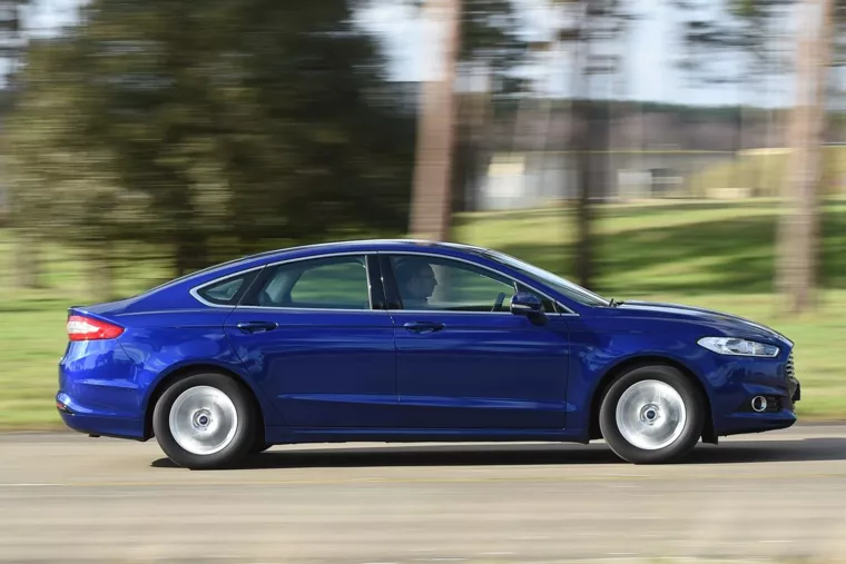 Ford Mondeo 2014 года