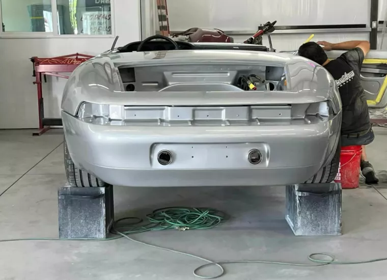 Процесс создания Porsche 911 в стиле 550 Spyder
