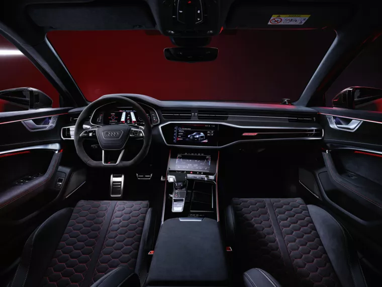 Audi RS6 Avant GT интерьер