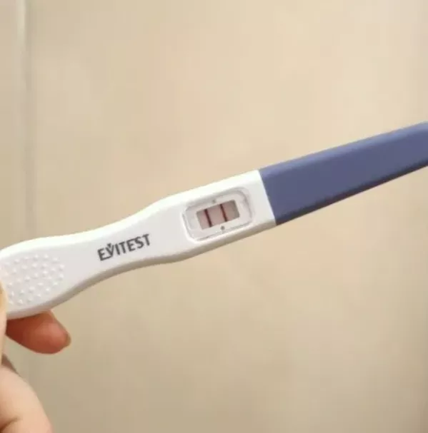 Позитивний тест на вагітність